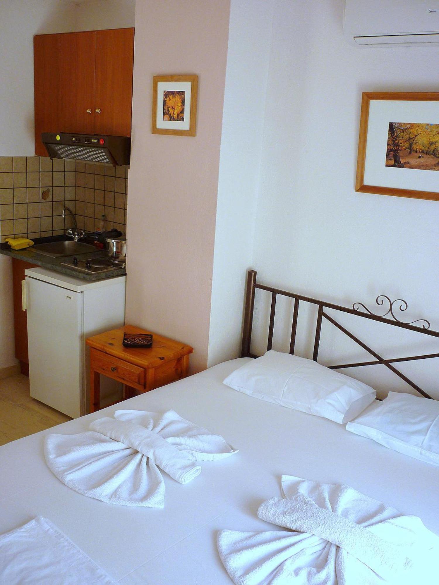 Katerina Apartments Agios Ioannis  Exterior photo